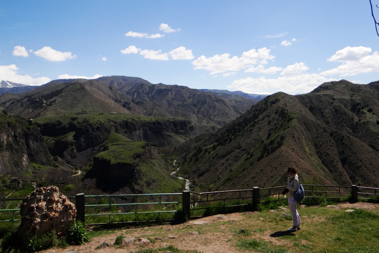 Desde Ereván: tour Garni-Geghard de 4.5 horas