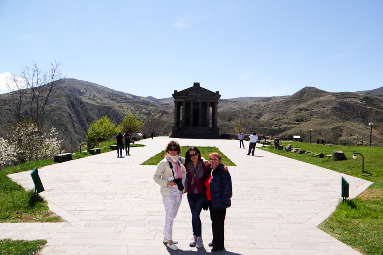 From Yerevan: 4.5-Hour Garni-Geghard Tour