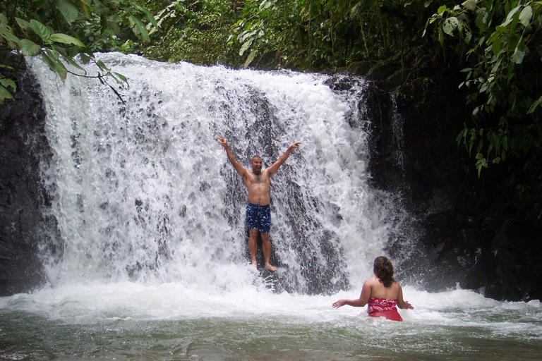 Quepos: Ridning till Shamans vattenfall