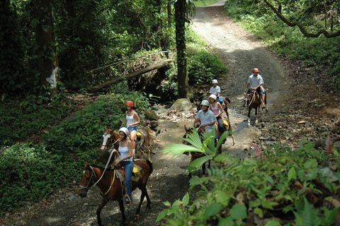 Quepos: Passeggiata a cavallo alle cascate dello sciamano