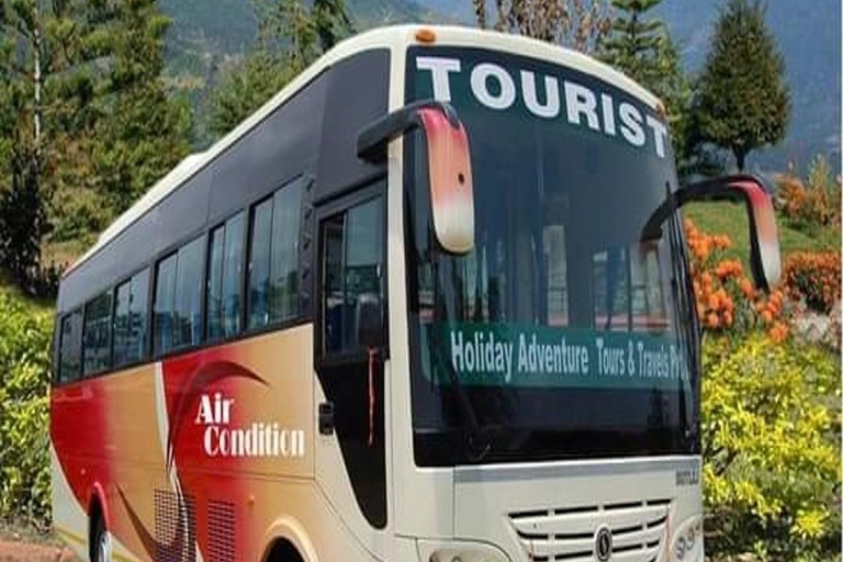 Katmandou-Pokhara Sofa Bus