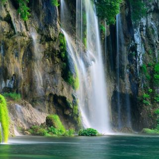 From Zadar: Plitvice Lakes National Park Tour