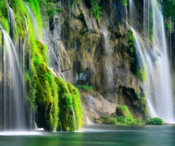 From Zadar: Plitvice Lakes National Park Tour
