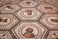 De Séville, Italica Roman City & Medieval monastère MENASTER - Housity