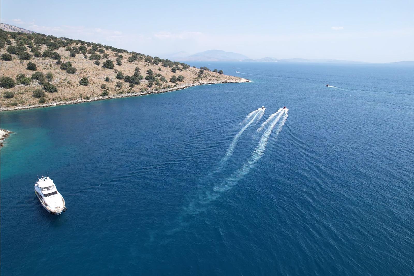 Saranda: Ganztägige Louis-Luxusyacht-Tour ab Saranda