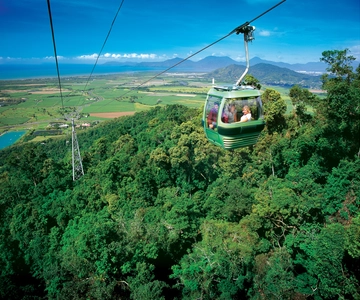 Cairns: Skyrail, Kuranda, and Rail Tour with Hotel Transfers