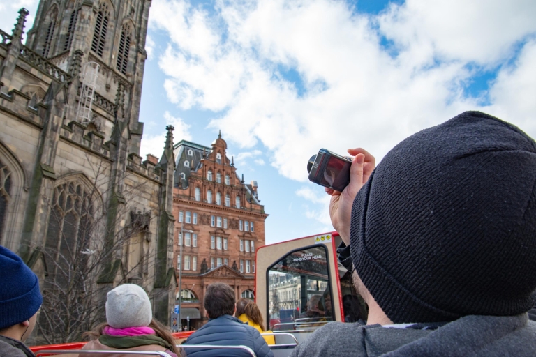 Edinburgh: Hop-On Hop-Off Bus Pass with 3 City Tours Edinburgh: 24-Hour Pass with 3 Bus Tours