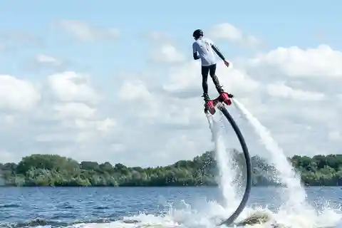 Amsterdam: 20 Minuten Flyboard/Jetpack-Flug