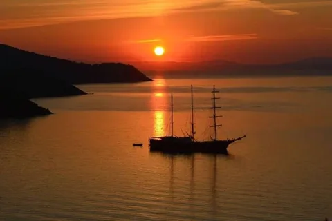 Alanya: Sunset Party Boat w/ Dinner & Unlimited Drinks