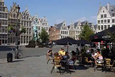 De Bruxelas: Viagem de 1 dia a Antuérpia com ingresso de comboio de ida e volta