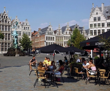 From Brussels: Antwerp Day Trip with Round-Trip Train Ticket