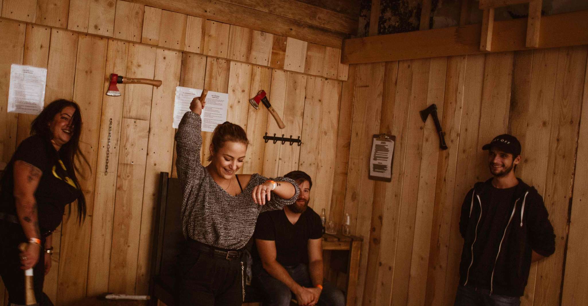 Budapest: Axe Throwing Experience photo 2