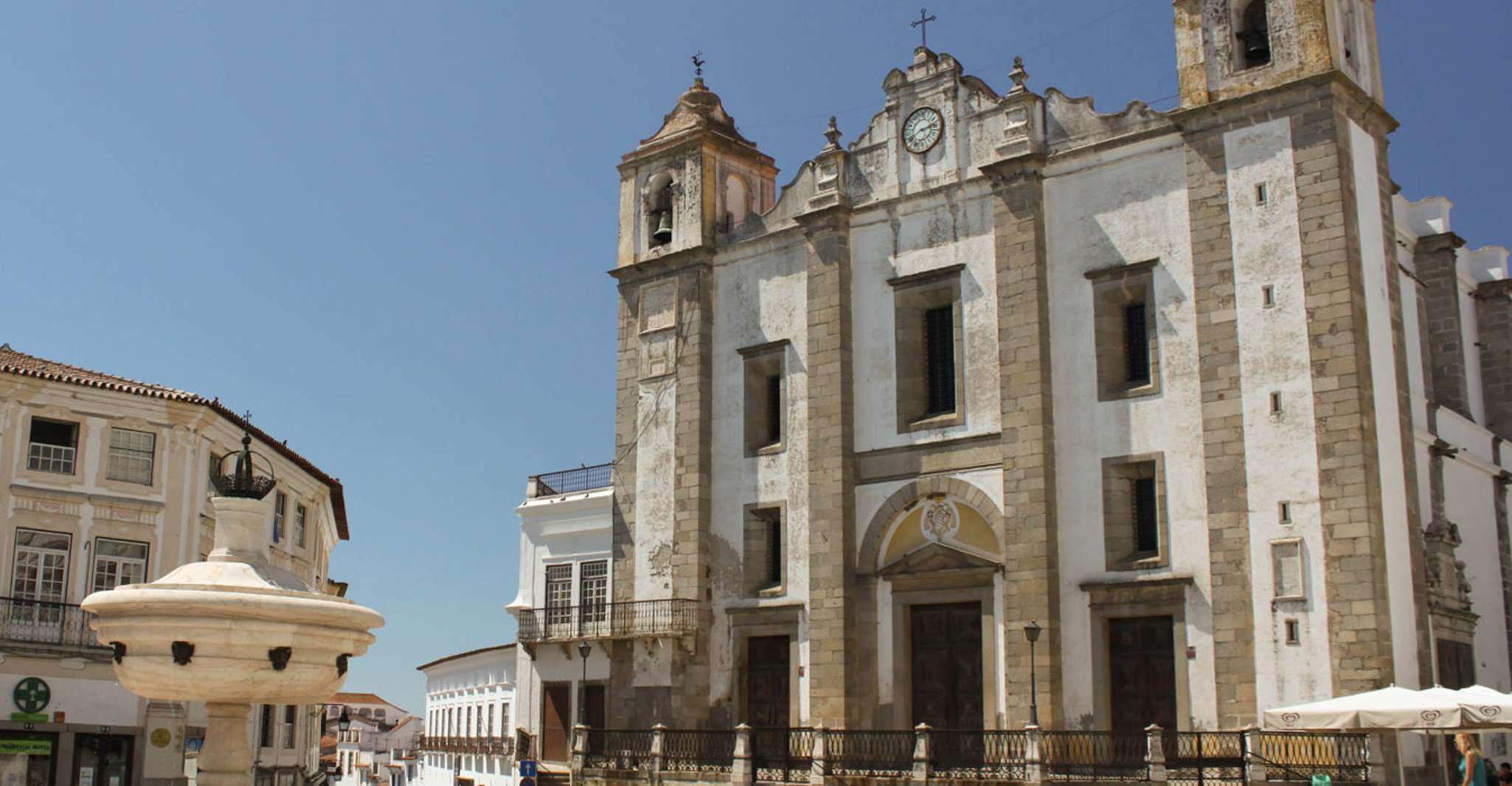 Evora privata con tour del vino giornata intera - Hizvo