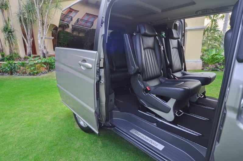 cancun airport van rental