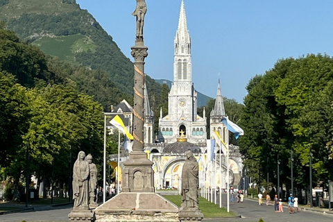 Lourdes Express: Private Guided Tour of the Sanctuaries