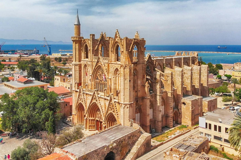 Z Ayia Napa i Protaras: wycieczka z przewodnikiem do Famagusty i SalamisZ Ajia Napy i Protaras: Famagusta i Salamina z przewodnikiem