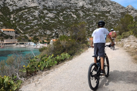Z Marsylii: wycieczka rowerowa po parku narodowym CalanquesZ Marsylii: E-Mountain Bike Tour Calanques National Park