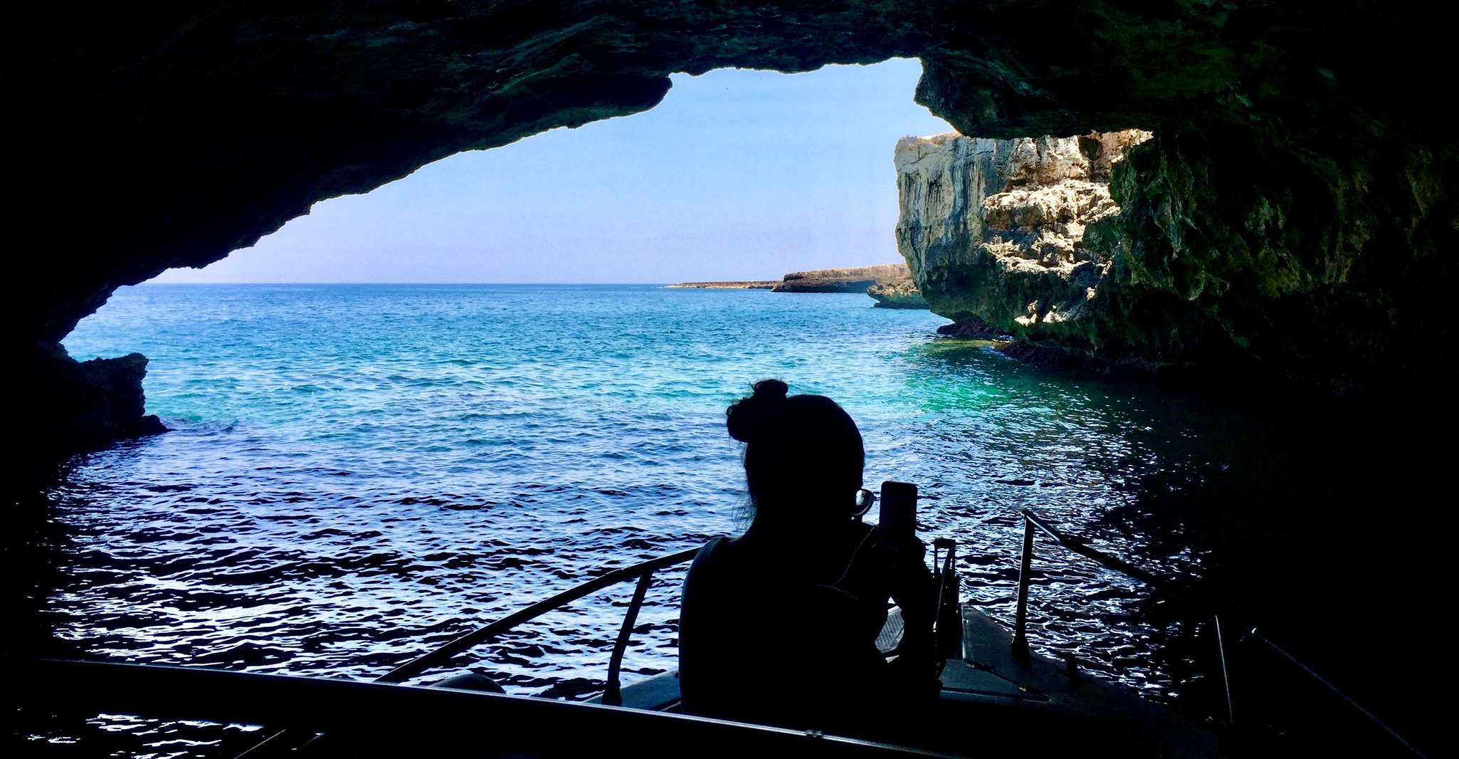 Polignano a Mare: Tour in barca tra le grotte con aperitivo