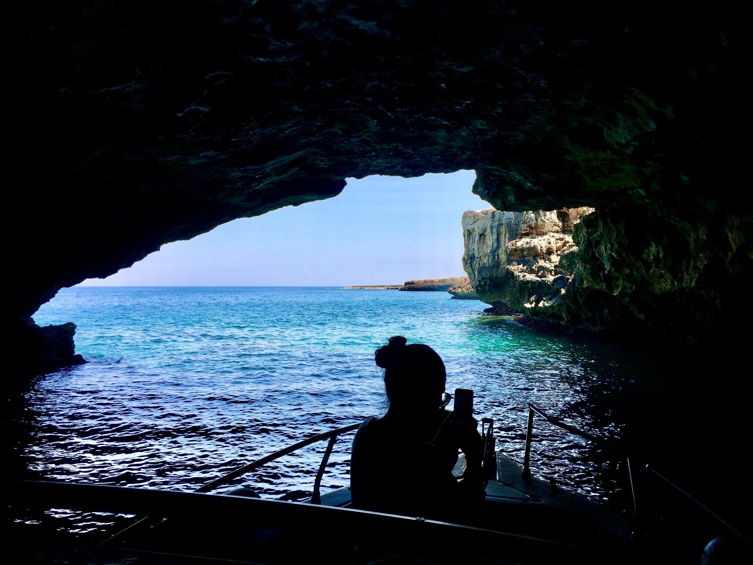 Polignano a Mare: Tour mit dem Barca Tra Grotte mit Aperitivo