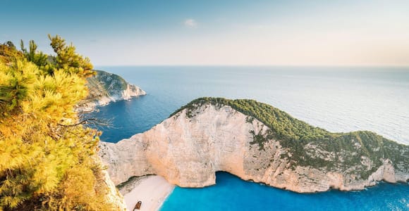 Zakynthos: Guided Tour with Glass-Bottom Boat Trip & Bus