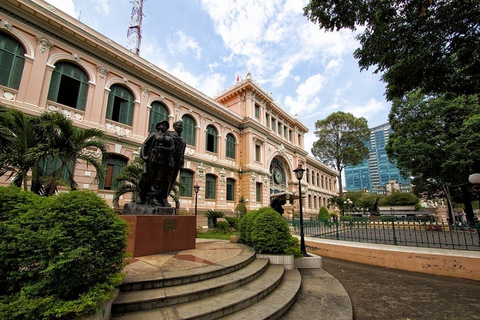 Ho Chi Minh City: Museo dei resti di guerra e tour dei tunnel di Cu ChiHo Chi Minh City: Museo dei residui della guerra e tour dei tunnel di Cu Chi