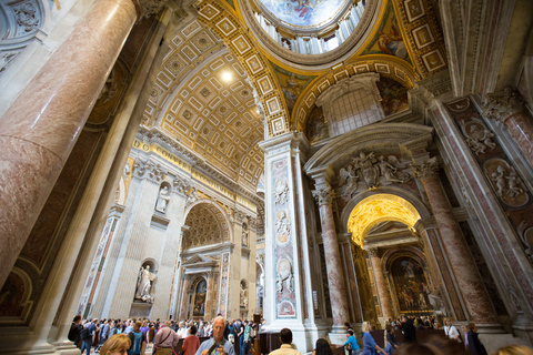 Rome: Vatican and Sistine Chapel Tour with St. Peter's Small Group Tour with a Maximum 20 People in English