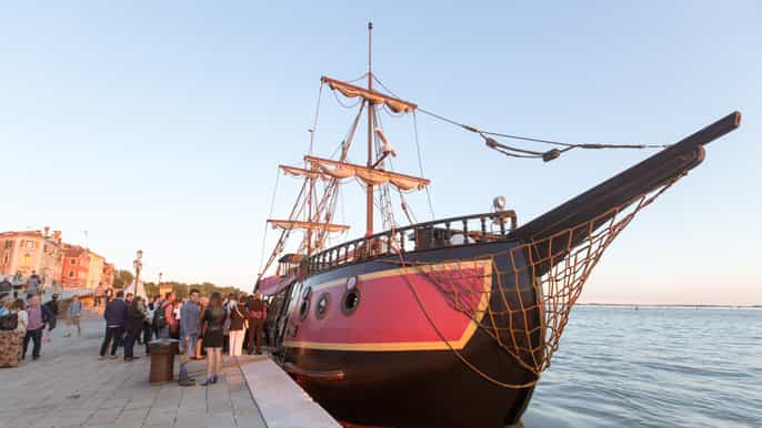 venice venetian lagoon tour and galleon dinner