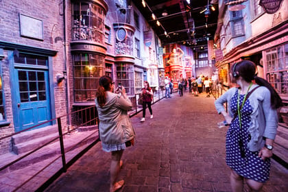 From London: Harry Potter Warner Bros Studio Tour | GetYourGuide