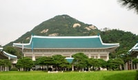 Seoul, Royal Palace Morning Tour including Cheongwadae - Housity