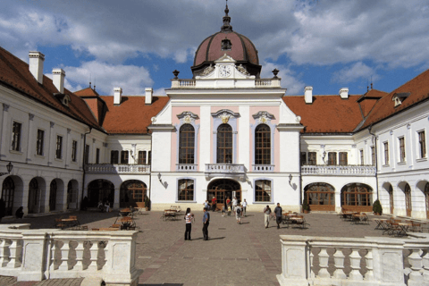 De Budapeste: Palácio Gödöllő da Rainha Elisabeth TourExcursão ao Palácio de Gödöllő da Rainha Elisabeth com embarque no hotel