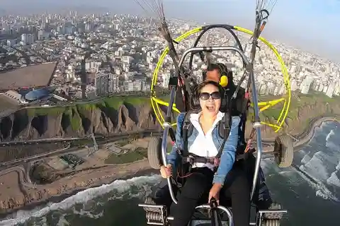 Voo de parapente com um piloto particular na Costa Verde-Lima