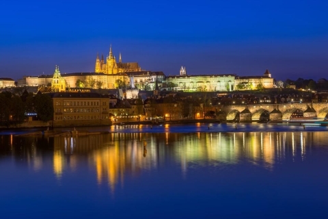 Prague : dîner croisière de 3 heures avec transferts