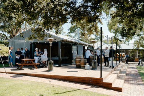 McLaren Vale South: Hop-On Hop-Off Bus Tour South McLaren Vale Tour with City Pickup at 10:00 AM