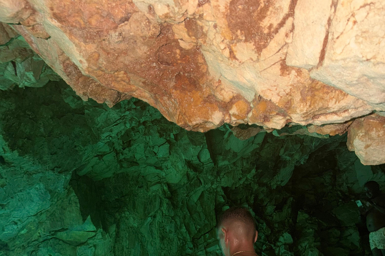 Golem to Grama Bay, Blue Cave & Secret Canyons by Speedboat Tirana/Golem: Grama Bay,Blue Cave & Hidden Bays by Speedboat