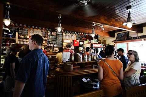 Toronto: Private Walking Tour with a Local 3-Hour Toronto Private Walking Tour with a Local