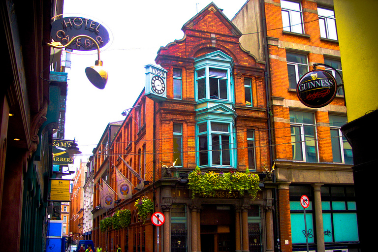 都柏林圣殿酒吧夜游都柏林圣殿酒吧夜间活动（英语）