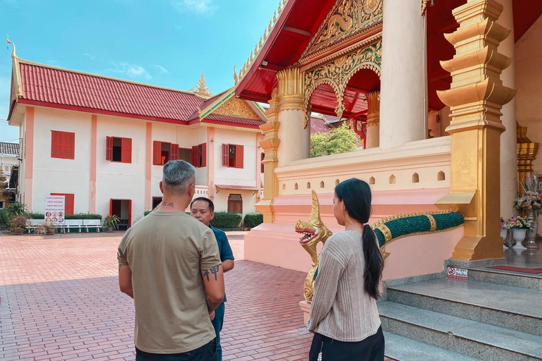 Vientiane: Temple Walk & Art