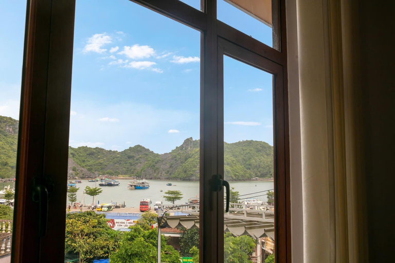 2-tägige Ha Long Bay Island Cruise Tour mit einem 3-Sterne-Kreuzfahrtschiff