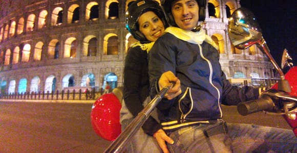 Rome: Nighttime Vespa Rental