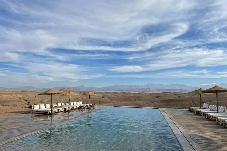 Marrakesch: Agafay-Wüste - Quadfahrt, Pool, Abendessen & Feuershow. Foto: GetYourGuide Marrakesch: Agafay-Wüste - Quadfahrt, Pool, Abendessen & Feuershow. Foto: GetYourGuide