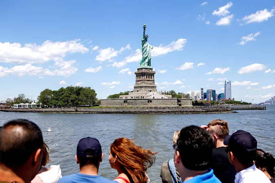 NYC: Freiheitsstatue und Ellis Island Tour mit Fähre. Foto: GetYourGuide