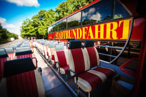 Leipzig: Hop-On Hop-Off Bus Tour with Walking Tour