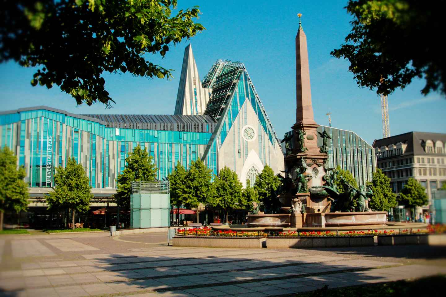 Leipzig: Hop-On Hop-Off Bus Tour mit Stadtrundgang