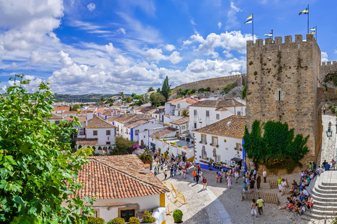 Lissabon: Tour in kleine groep naar Fátima, Batalha, Nazaré &amp; ÓbidosPrivé Fatima, Batalha, Nazare en Obidos Dagtocht Frans