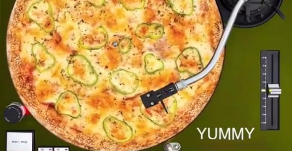Tirana: pizza, bevande illimitate e musica al Proper Place Vila