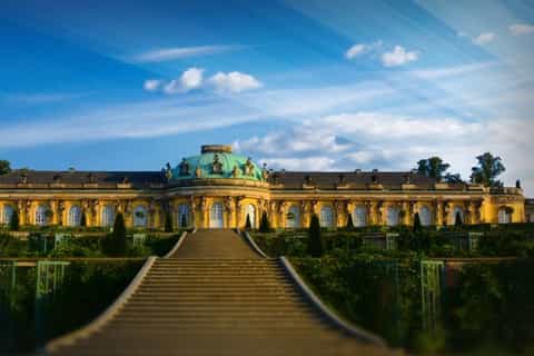 from berlin guided tour of potsdam in spanish