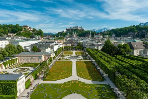 Da Vienna: escursione di un giorno a Salisburgo e ai laghi alpini