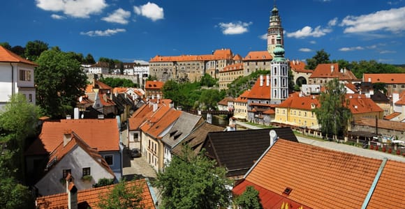 Vienna: Český Krumlov and Wachau Valley Tour