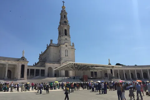 Fatima, Batalha, Nazaré and Óbidos: Private Full Day Tour
