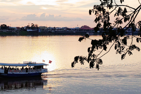 Chiang Rai: 3días 2noches Viaje en barco lento a Luang Prabang